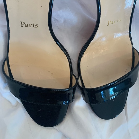 Christian Louboutin patent leather open toe heels - Picture 4 of 8